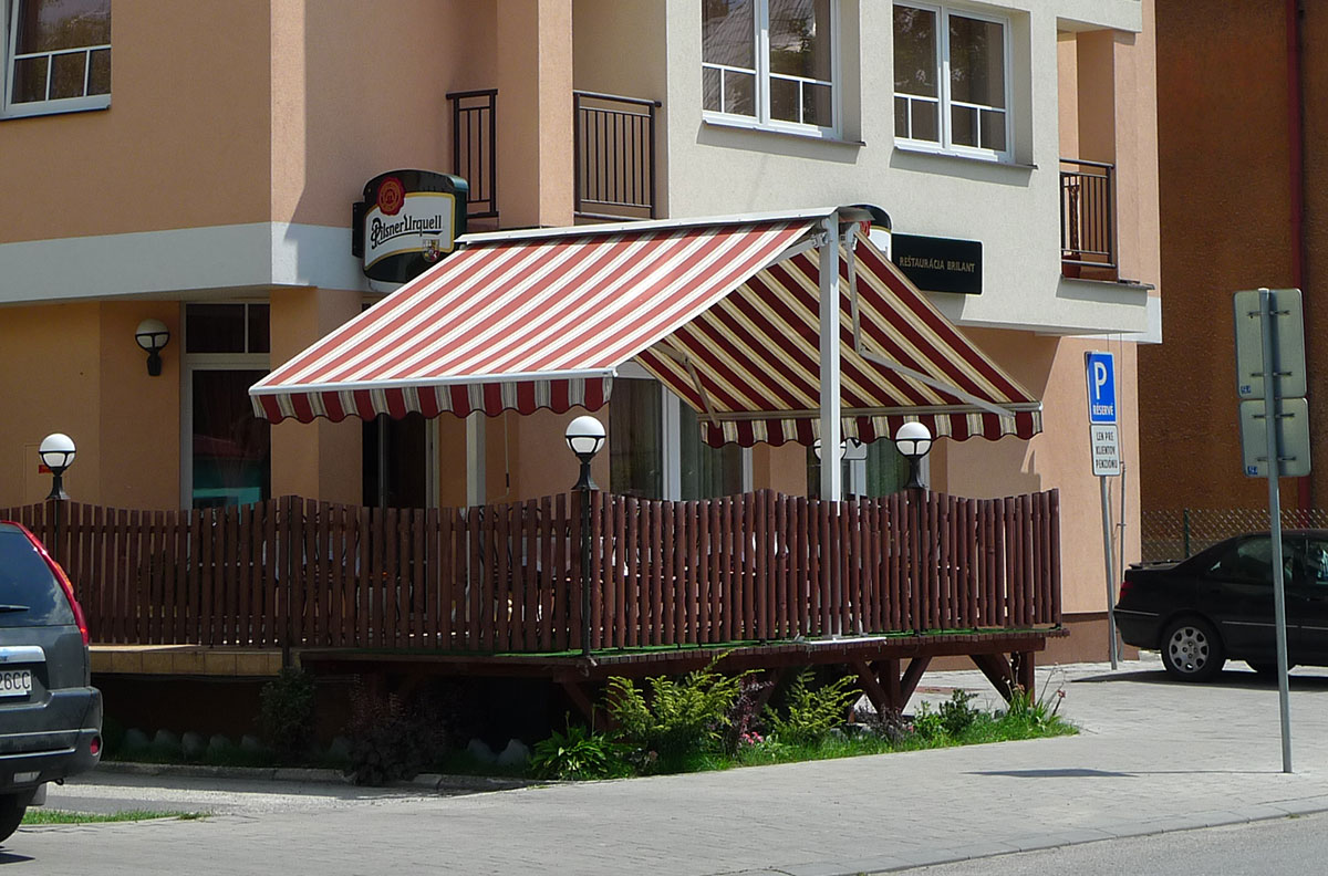 Samostatně stojící